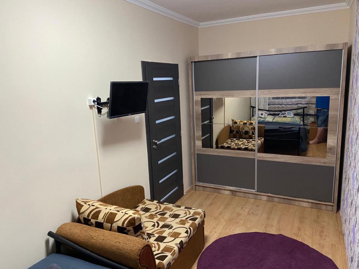 Melinda Apartman Kisvarda Bagian luar foto